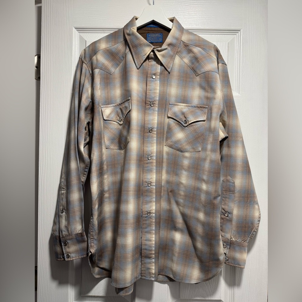 Pendleton Cream and Blue Casual Button Down Shirt
